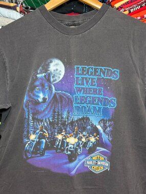 90s vintage Harley Davidson legends live wolf graphic t shirt black